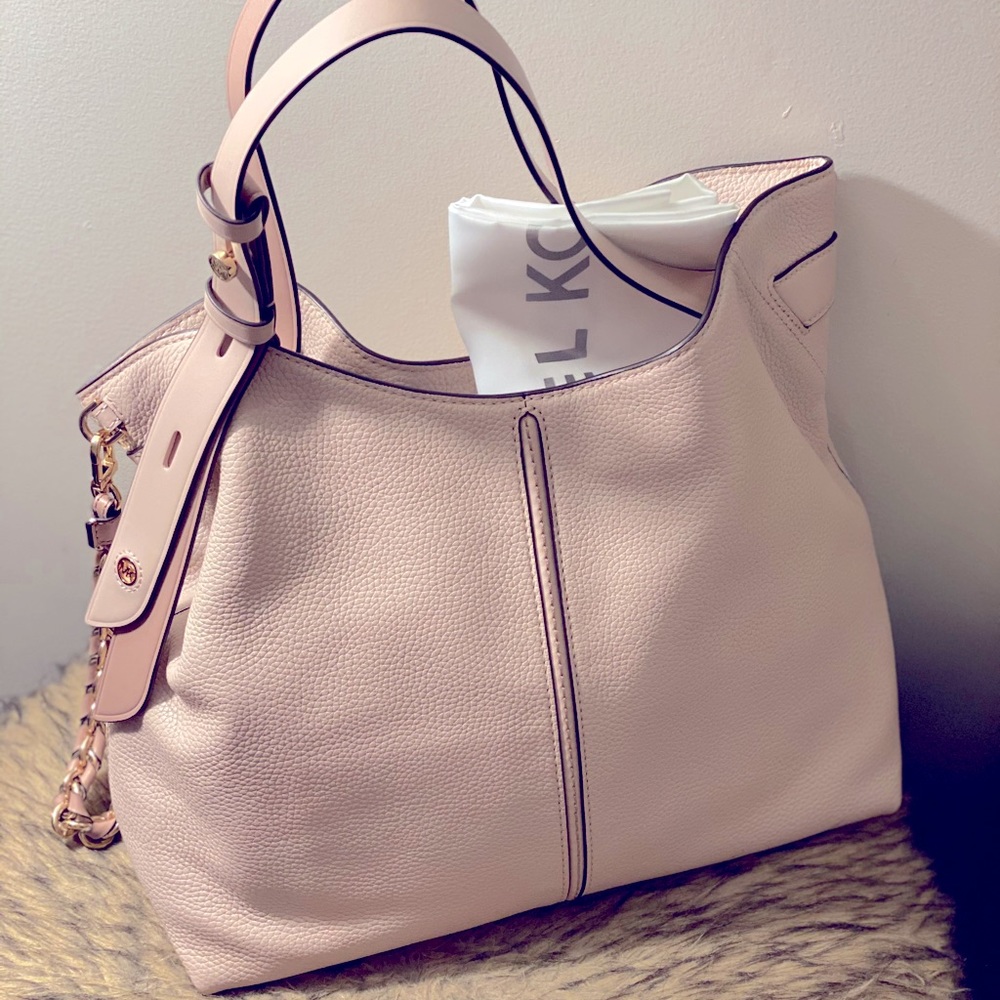 MK Leather shoulder handbag